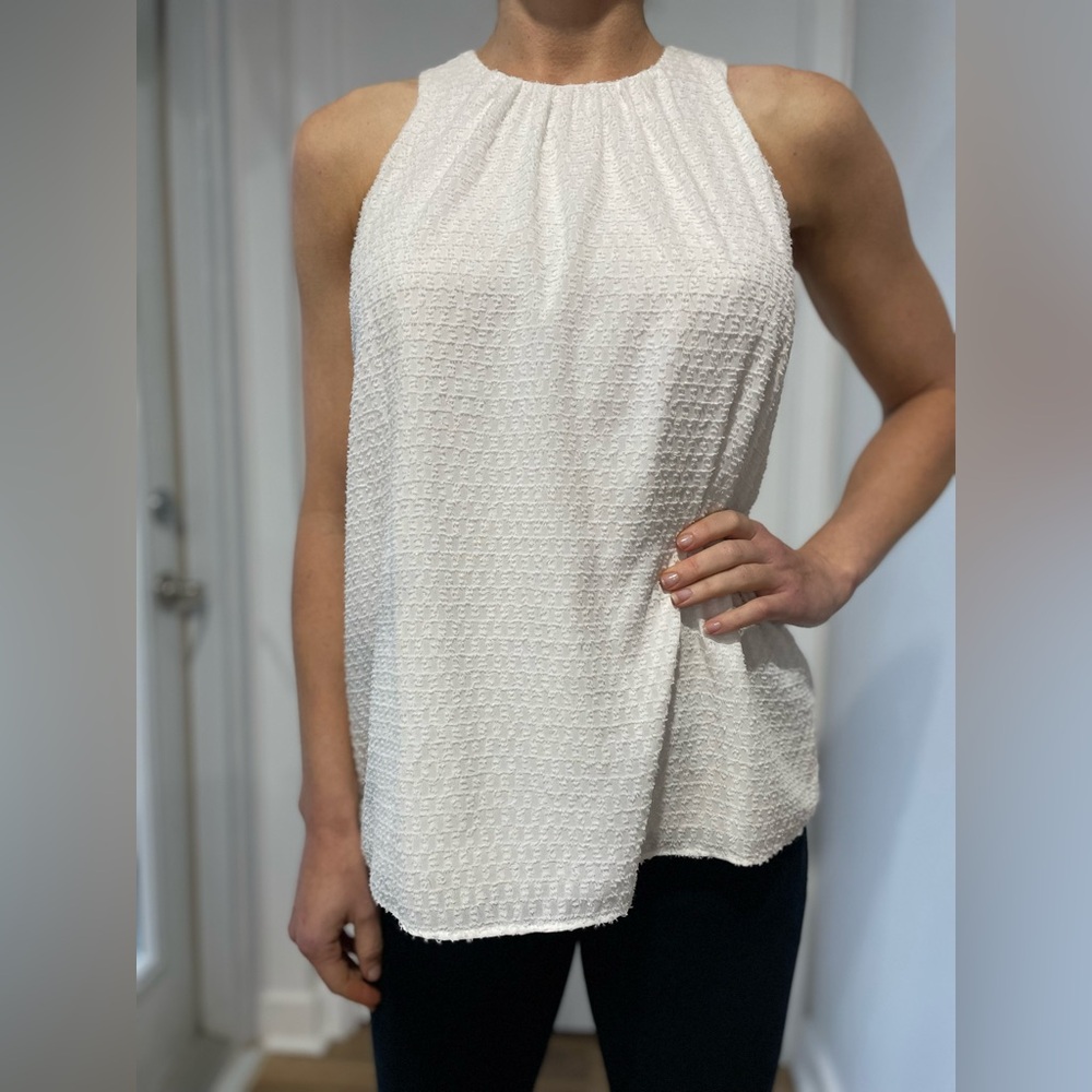 Vince Camuto white top size extra small